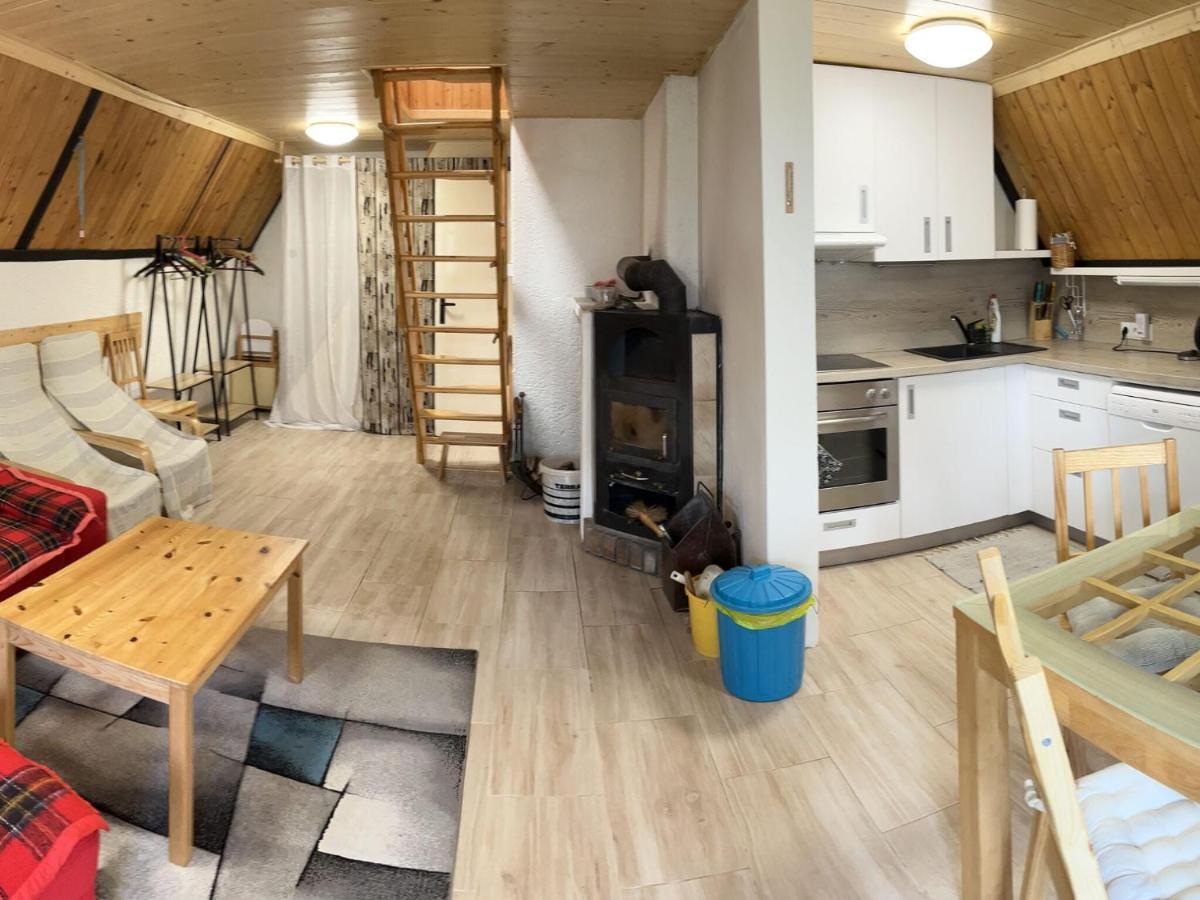 Nice Holiday Home In The Ore Mountains Only 500M From The Chairlift Лоучна-под-Кліновцем Екстер'єр фото
